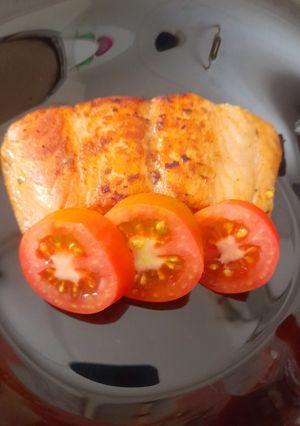 Смажений лосось в маринаді з соєвого соусу та унагі