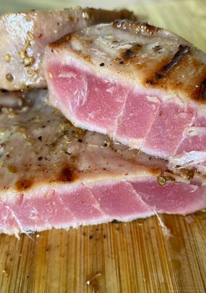 Стейк з тунця