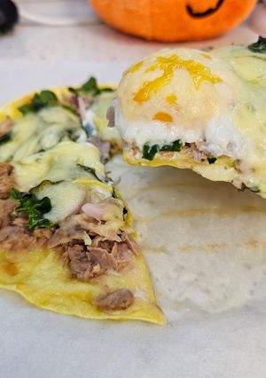 Сніданок з лавашу і тунця в духовці