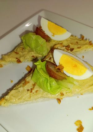 Тапас з тунцем