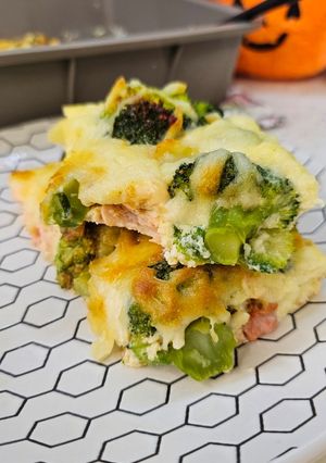 Форель запечена з броколі