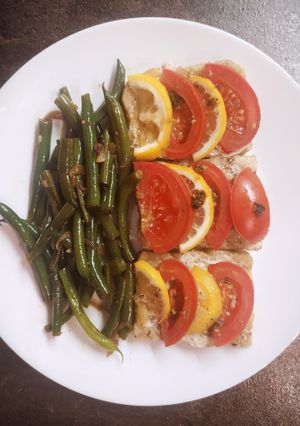 Филе Трески в духовке с гарниром из спаржи