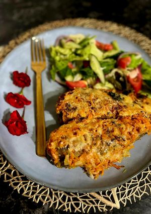 Хек в духовці з цибулею і морквою (під овочевою шубою)