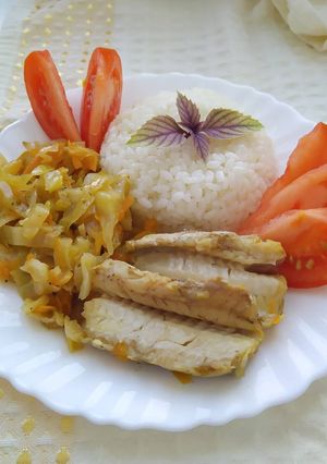 Хек с капустой