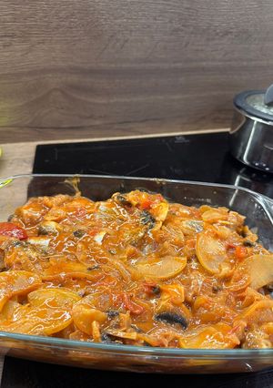 Хек с тушеными овощами