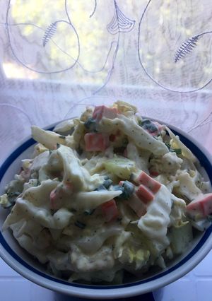Салат з крабовими паличками та капустою