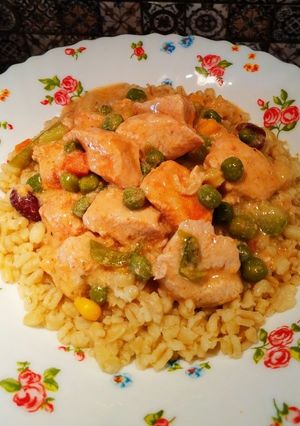 Індичка сюпрім з булгуром та овочами