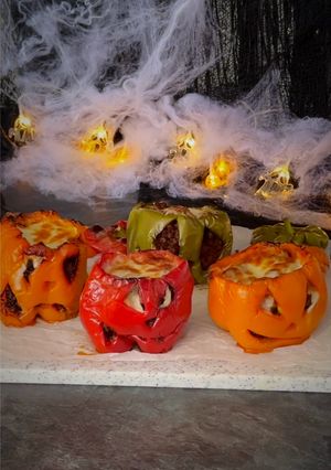 Halloween-перці з м’ясною начинкою