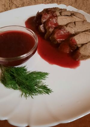 Індичка з журавлиним соусом