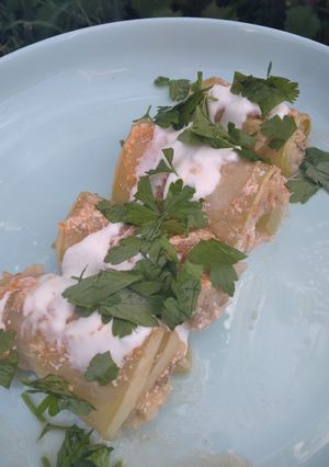 А-ля голубці з рису, фаршу і кабачків (кабачкові рулетики)