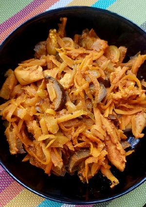 Баклажани з куркою в азіатському стилі