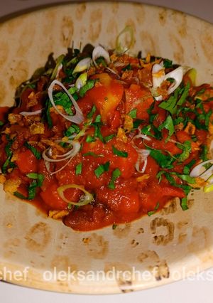 Баранина тушкована з бобами та картоплею/Lamb stewed with beans and potatoes