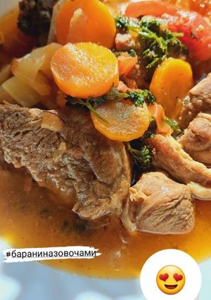 Баранина з овочами