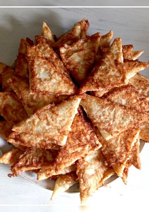 Бендерики з тіста Філо з курячим фаршем і цибулею порей