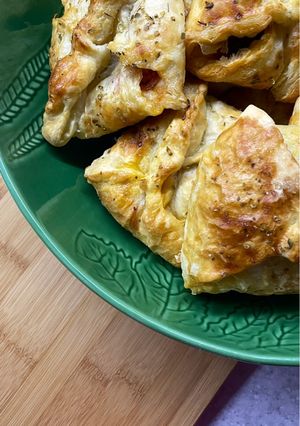 Булочки з курятиною та мексиканським салатом