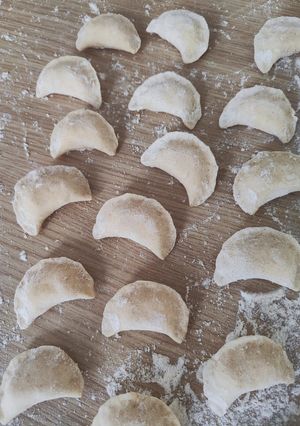 Вареники з сиром та зеленню