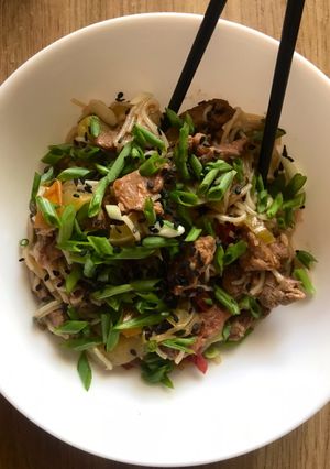 Вок з яловичиною