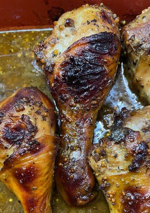 Гомілки в соєво-медовому маринаді