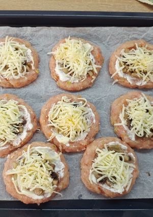 Гнізда з фаршу з грибами