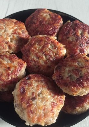 Грибні котлети з курячим фаршем і вермішеллю