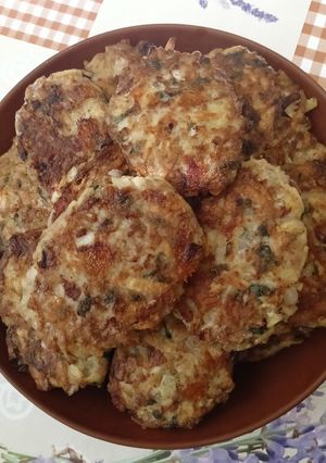 Деруни з фаршем та сиром