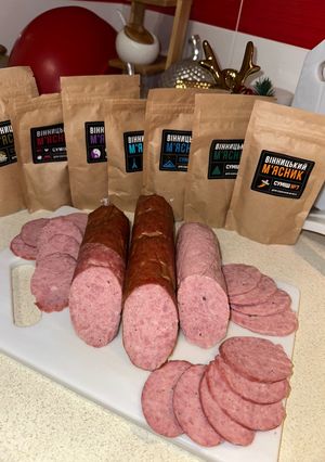 Домашня ковбаса