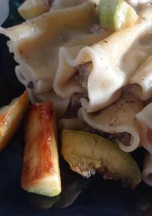 Каннеллоні з м'ясним фаршем в мультиварці