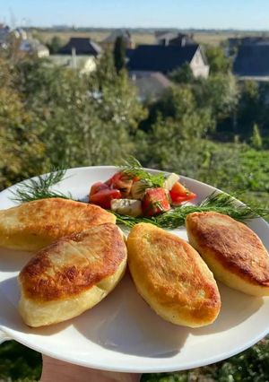 Картопляні зрази (пиріжки) з курячо-індичим м'ясом