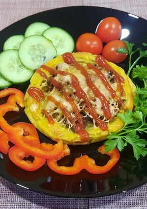 Картопляні гнізда з м'ясом та сиром