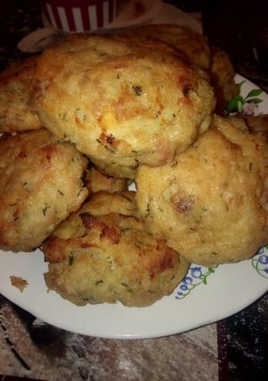 Картопляно-м'ясні котлетки з сиром