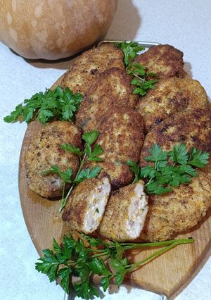 Котлети з курячого фаршу з гарбузом