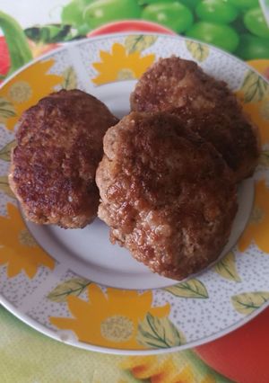 Котлети зі свинячого фаршу