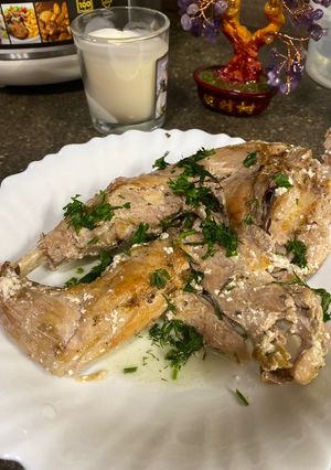 Кролик, тушкований зі сметаною в мультиварці