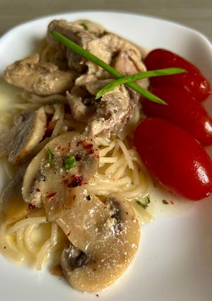 Курка з шампіньйонами‍