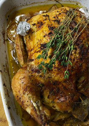 Курка фарширована гарбузом та яблуками