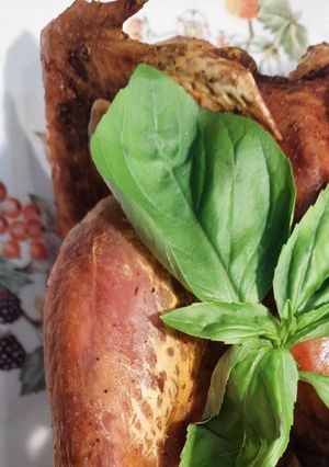 Курка фарширована яблуками та гарбузом