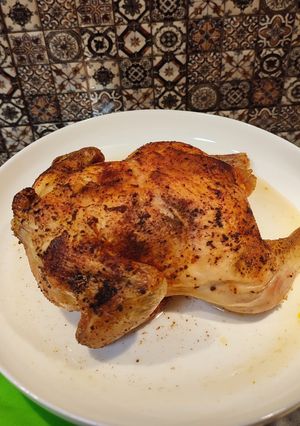 Курочка запечена на солі️