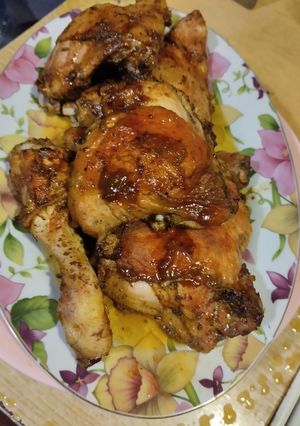 Курочка запечена в духовці