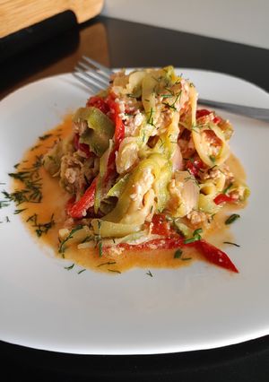 Лапша з кабачка з курячим фаршем