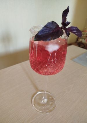 Базиліковий лимонад