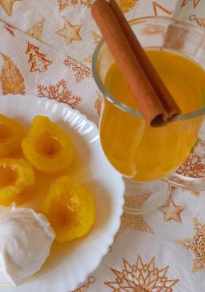 Груші в шампанському