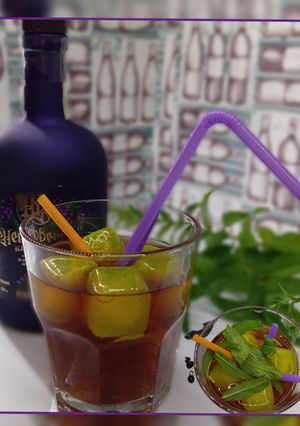 Коктейль Чорна смородина й мороз