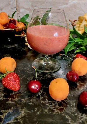 Полуничний смузі