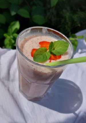 Смузі з банана та полуниці