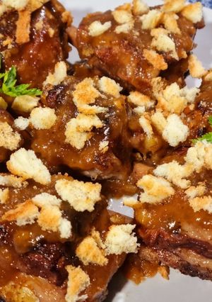 Свинячі ребра в квасі з незвичайним соусом