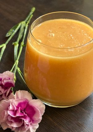 Смузі з папайї та вівсянки