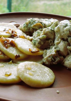 Галушки з грибами та куркою