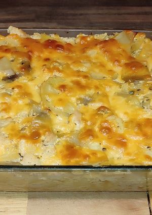 Запіканка з куркою та картоплею