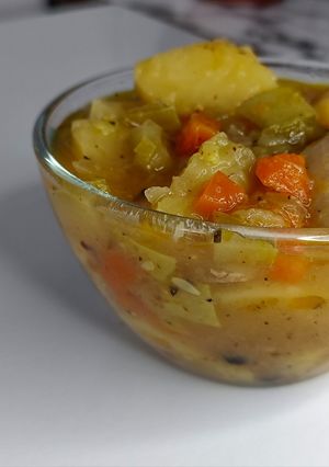 Кабачкове рагу з молодою картоплею