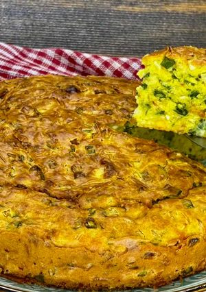 Лінивий заливний пиріг на кожень день/Весняний пиріг з яйцем та цибулею на кефірі)